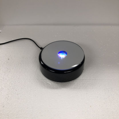 Lighted Base-3 3/4" Black Round White Light