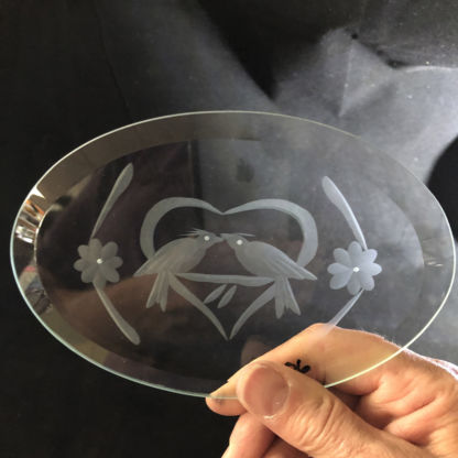 CF1006 -Engraved 4" x 6" Oval Bevel Love Birds - Image 2