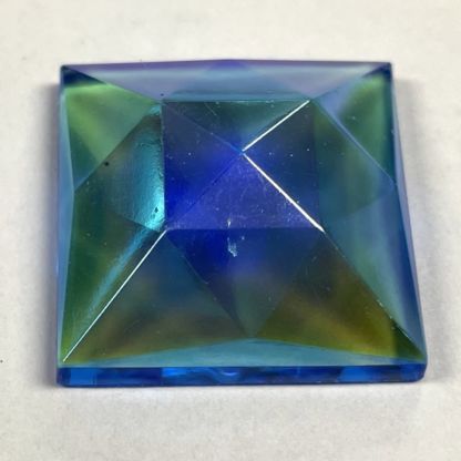 Dichroic Square 25mm Jewel RQ25-05