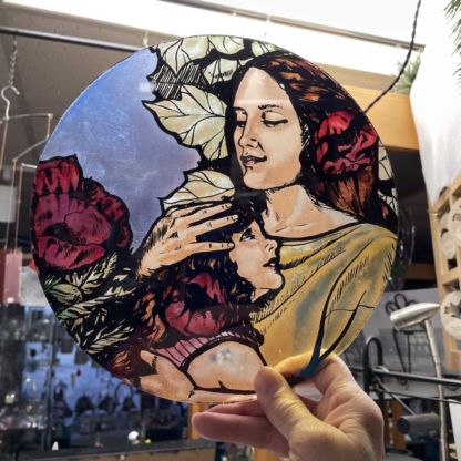 Painted Medallion Mother & Child PM043