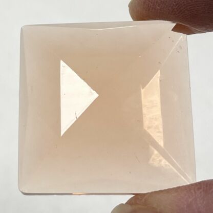 Faceted Square 30mm Jewel - Peach FQ30-08