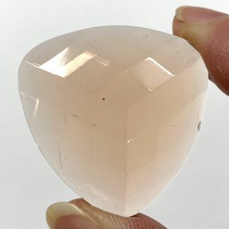 Faceted 35mm Rounded Triangle Jewel TR3508